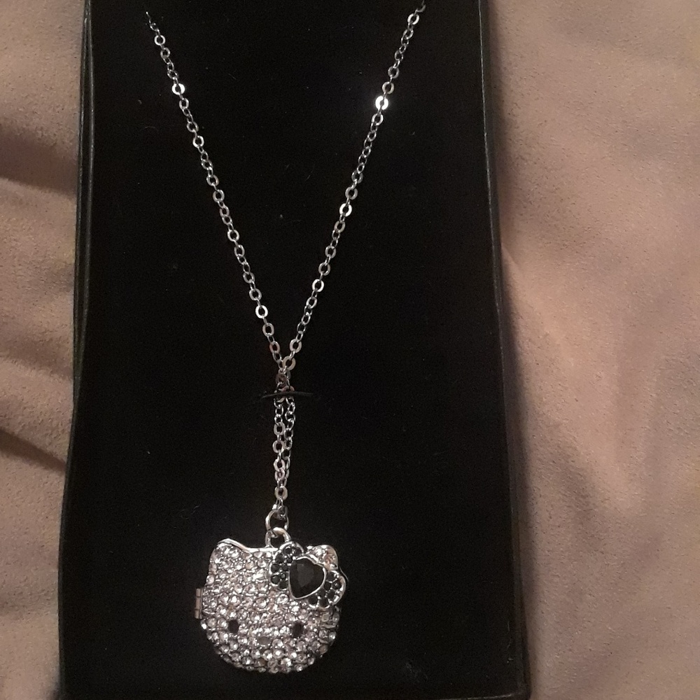 Hello kitty locket necklace